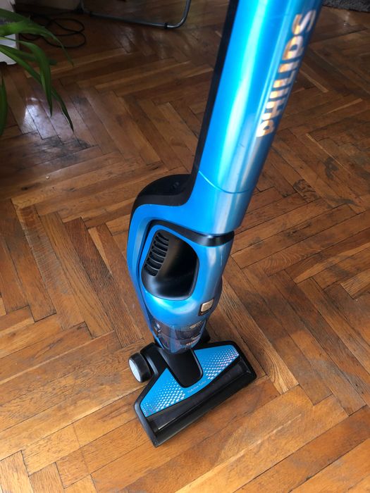 Безкабелна прахосмукачка Philips