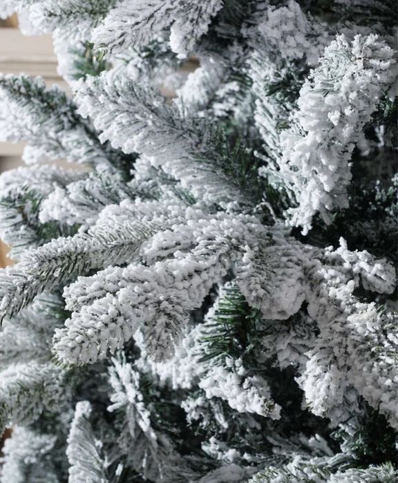 Заснеженная елка 280см