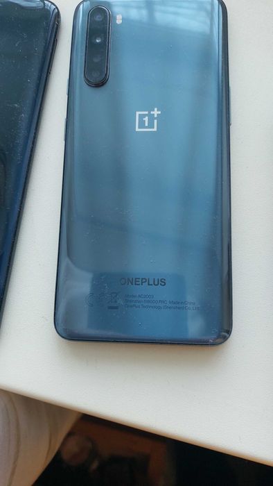 Продам смартфоны на запчасти