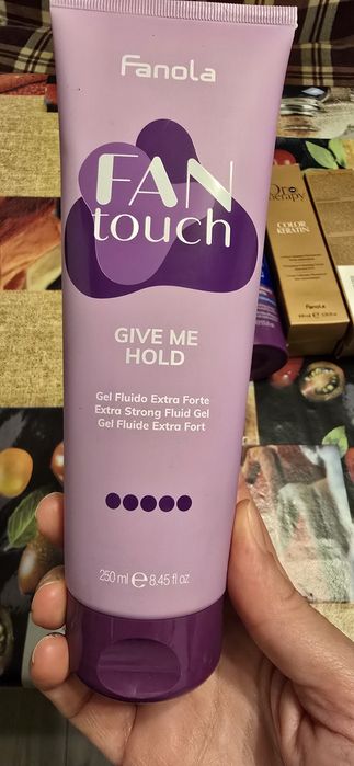 Vând produse profesionale Fanola