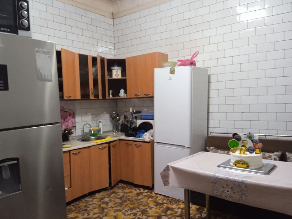 Uy sotiladi Mirobod tumani Oq Uy Mahallasi