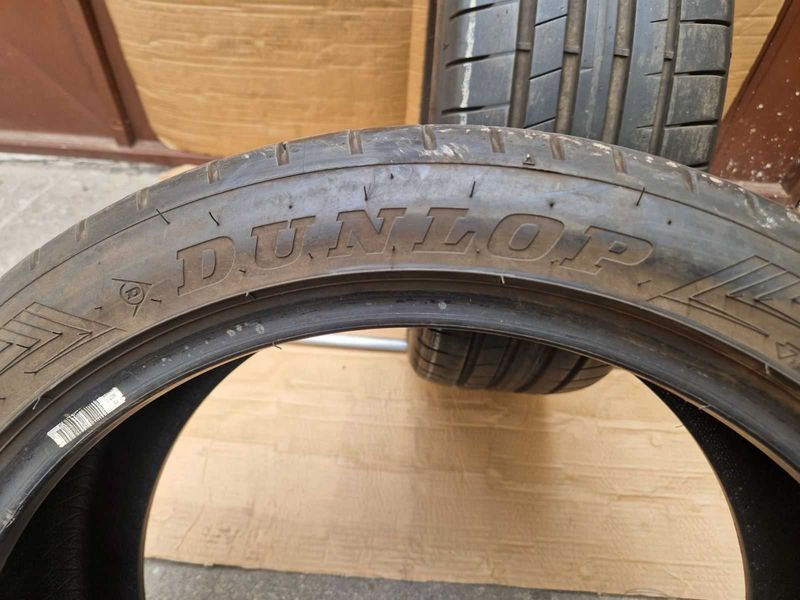 2 Dunlop R19 225/45
летни гуми Runflat 
DOT5218