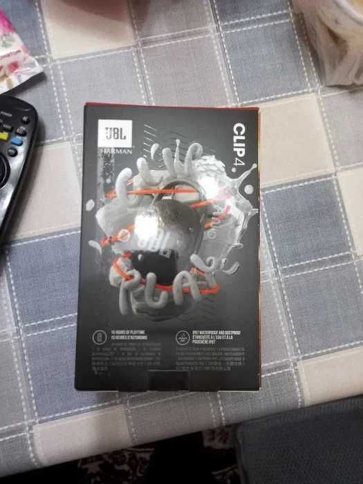 Портативная колонка JBL Clip 4 Black. Новая!!!