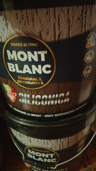 Tencuiala decorativa două găleți 360 de lei