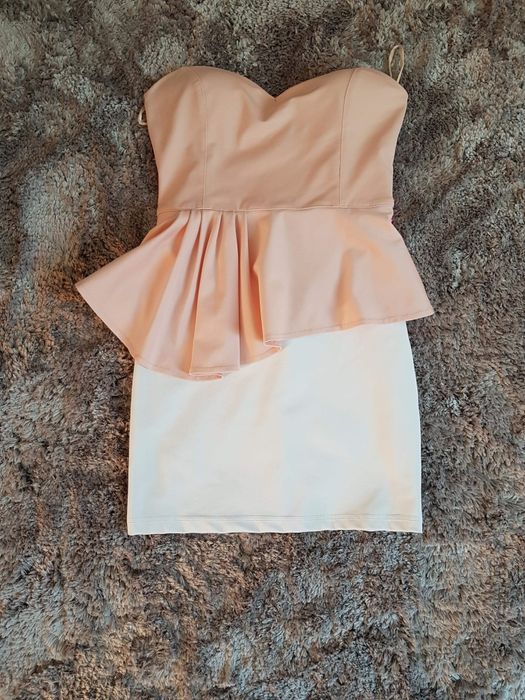 Rochie lunga și rochie scurta