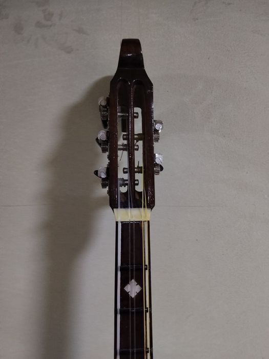 Afgʻon rubob sotiladi