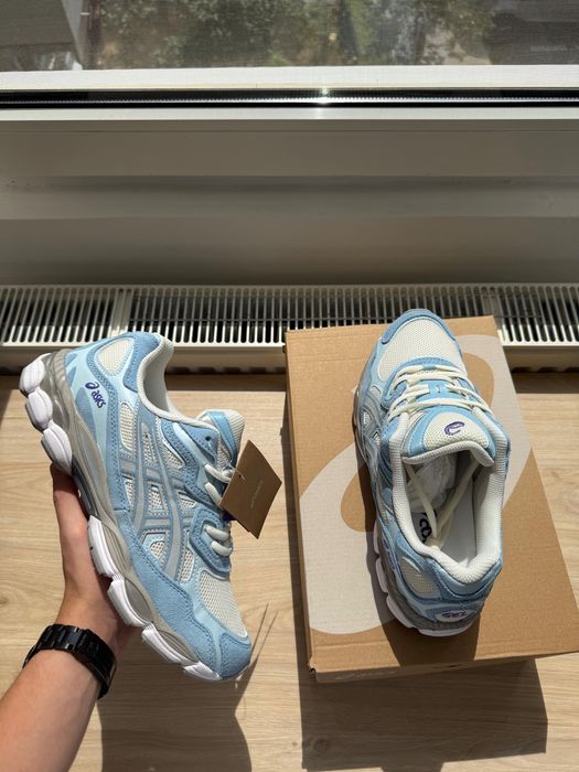 Asics nyc albastrii