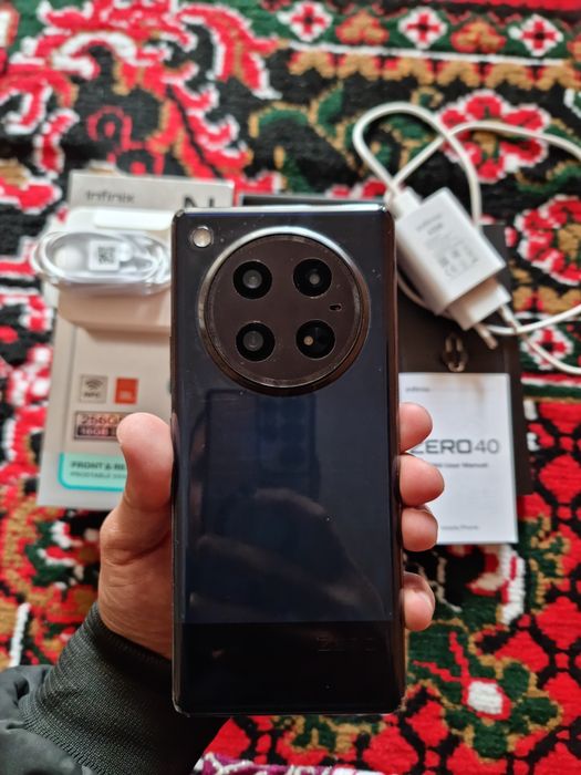 Infinix zero 40. Ram 8+8  Xotira 256 GB .Idealni