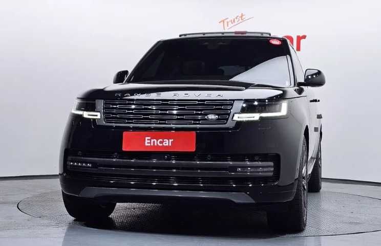 Range Rover P550e Autobiography