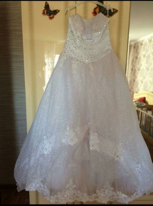 Свадебное платье, новое.