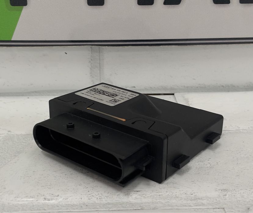 Модул управление горивна помпа AUDI 80A906093A