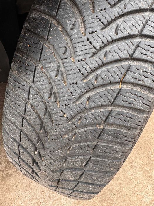 4 roti complecte R16 din aliaj mazda 3 cauciucuri bune all sezon