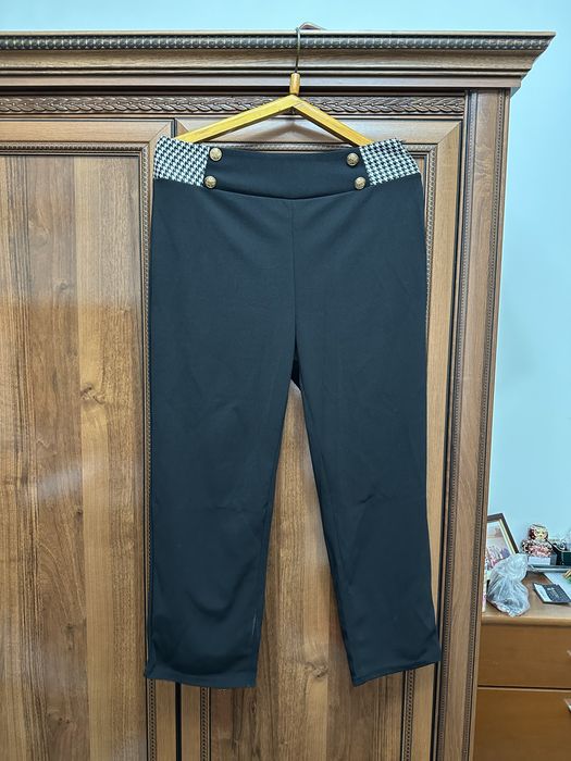 Продаются классические брюки.