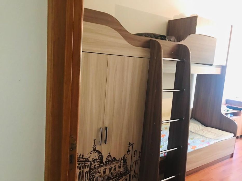 Двухъярусная кровать