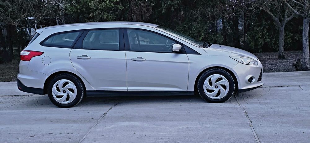 FORD Focus 2012 — imagine 4