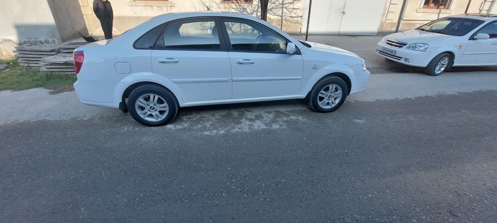 Продаётся Chevrolet Lasetti 1.8