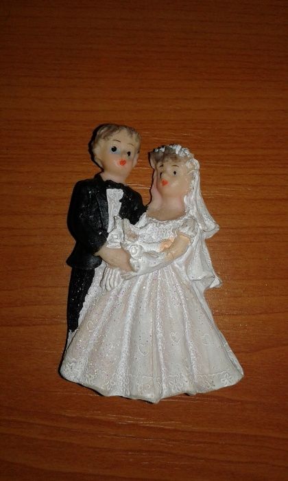 Ornament/ Magnet Frigider personalizat " Mire & Mireasa ", NOU