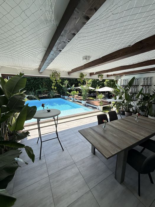 Vila Petreceri - Jardin Lys