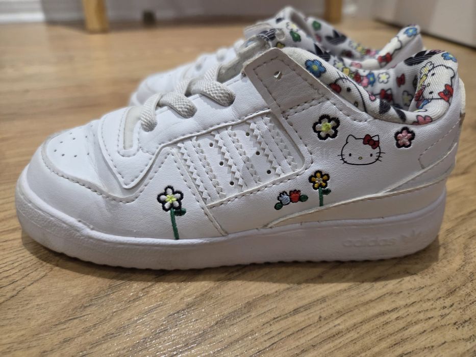Adidasi Adidas, Hello Kitty, marimea 26.5
