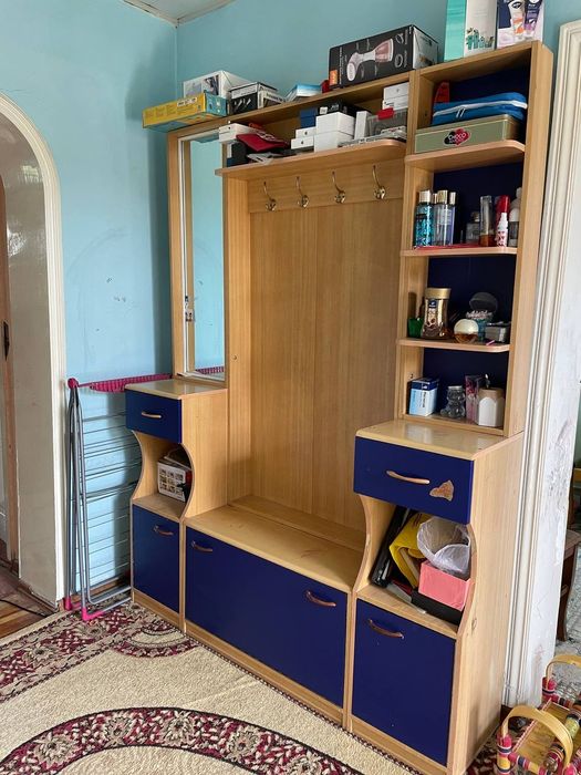 Срочно продам прихожую