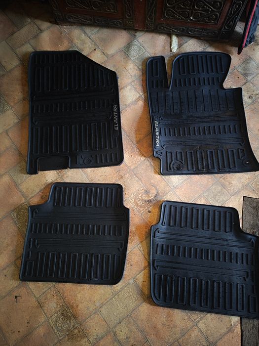 Полик на Элантра