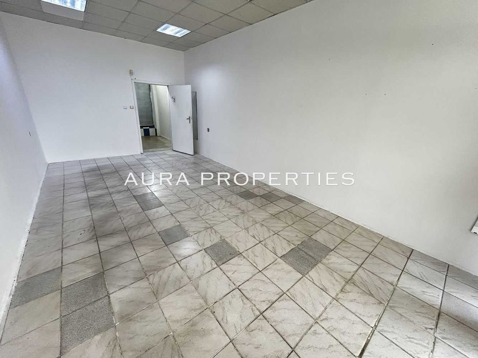 Дава се под наем Магазин в Разград, Житница - 40 кв.м за 598.23 € - Снимка #1