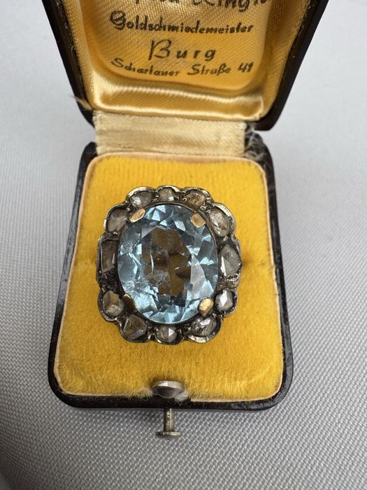 Inel aur 18 k, acvamarin si diamante