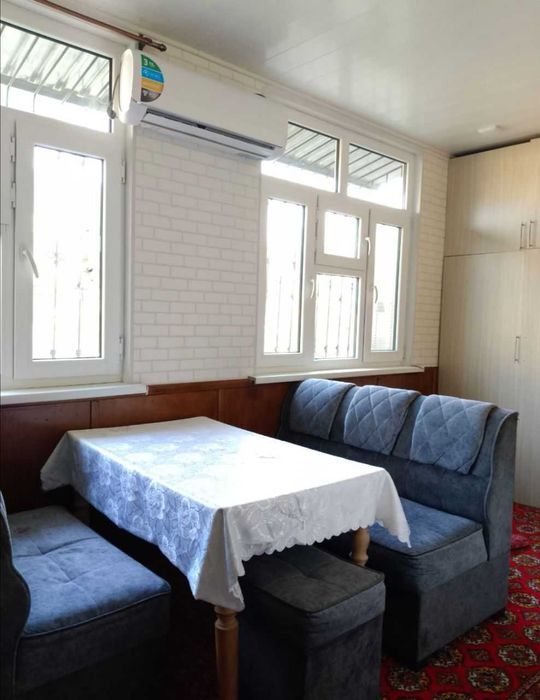 Бадамзар, 3/3/4 Продаётся Кирпичный квартира не торец 70м2, 2\6 Балкон