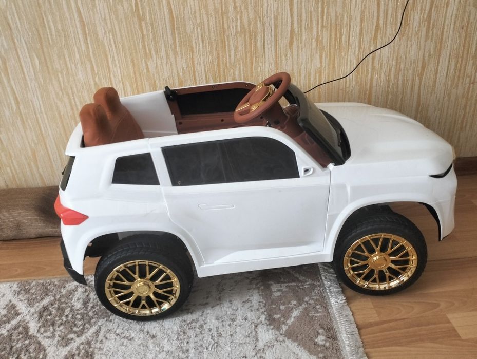 Машина детская продам. Срочно