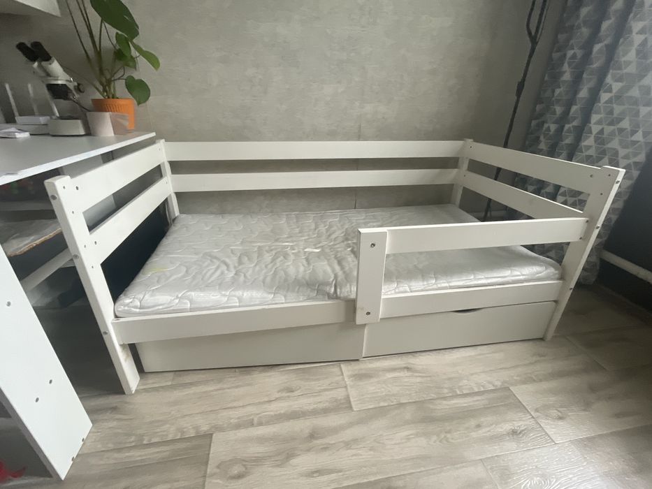 Подрастковая кровать