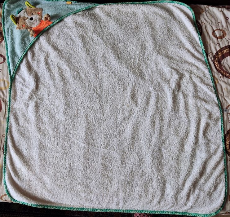 Бебешка хавлия мече с уши