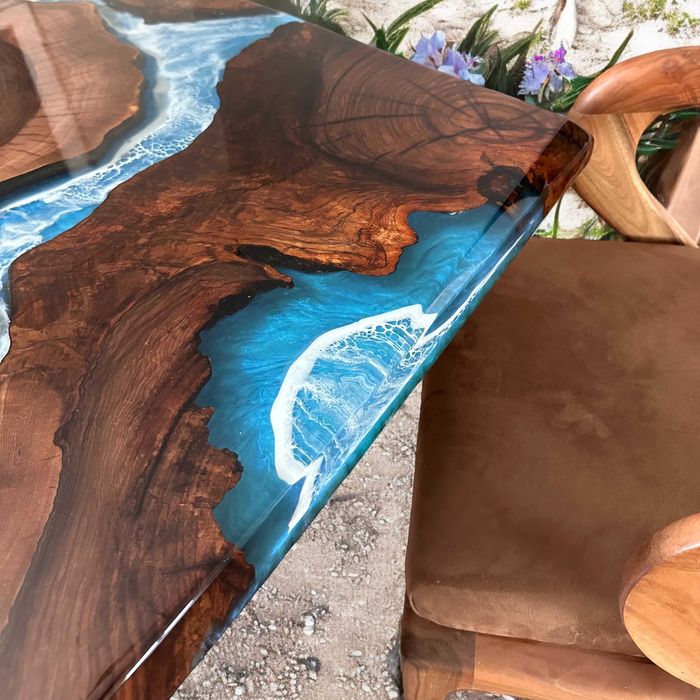 Луксозна епоксидна маса “Ocean” от орех – дизайнерска маса