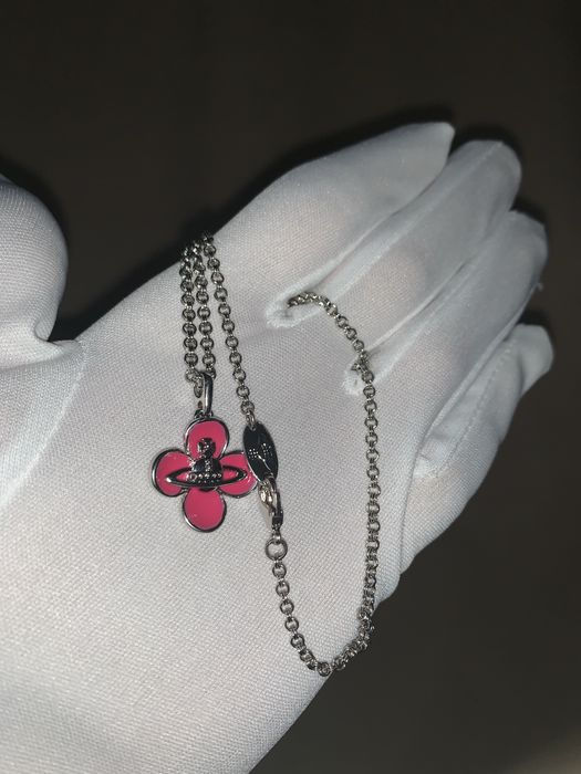 Vivienne WestWood Flower Orbital Necklack