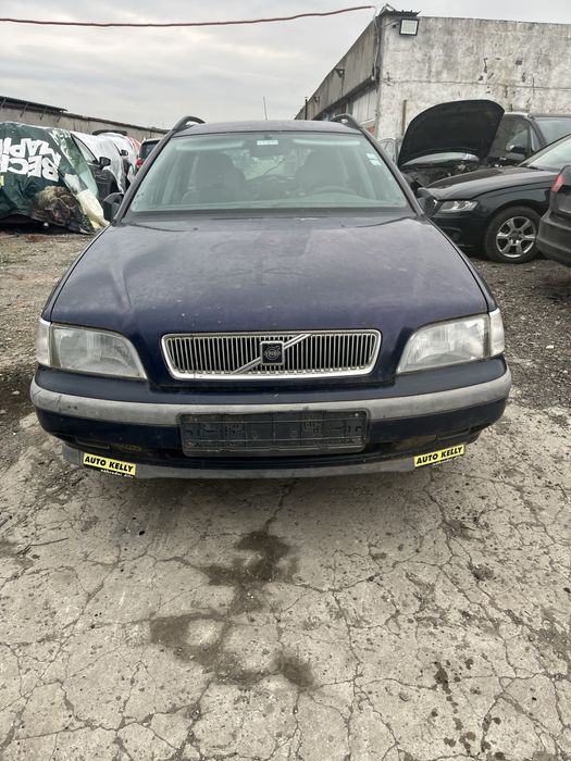 volvo v40 1.8i 122kc на части