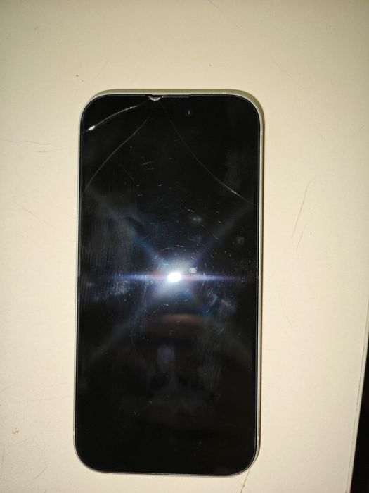 Iphone 15 в отличном состоянии