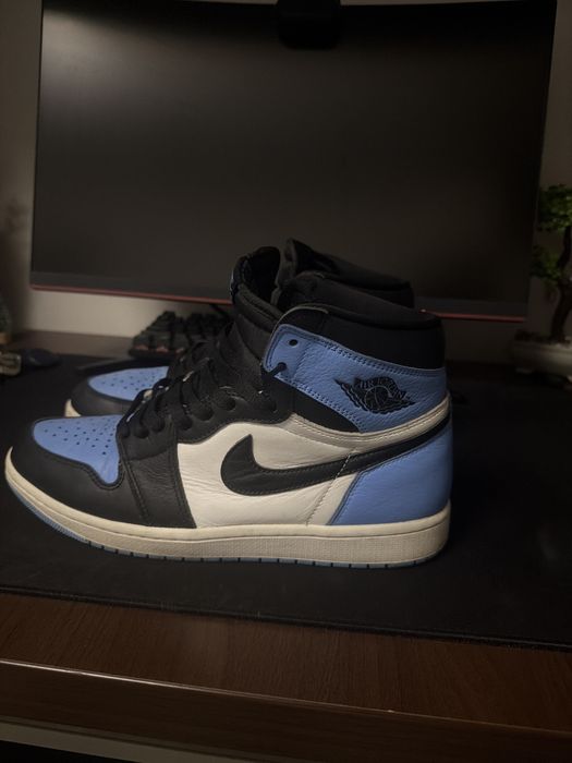 Jordan 1 UNC Toe