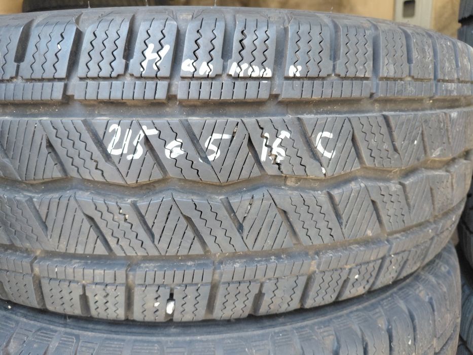 215/65/16"C Hankook 4бр.гуми.дот2022