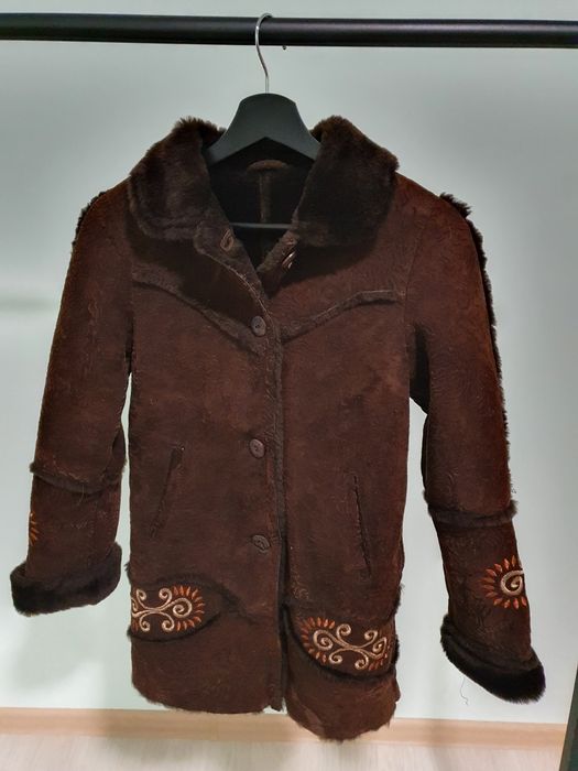 Продам дубленку на мальчика