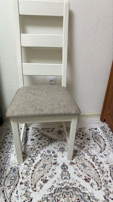 Продам стулья 6 штук