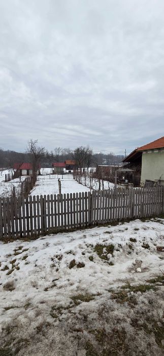 Vând sau schimb teren+casa , cu apartament sau spațiu comerical