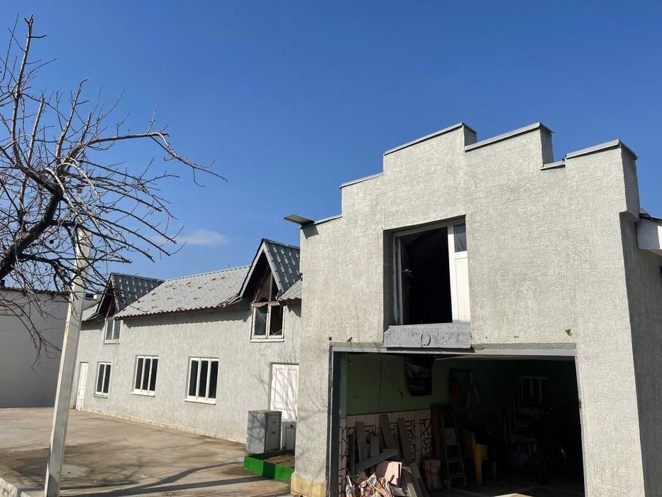 Бесплатно черепица, крыша полностью с окнами и дверьми