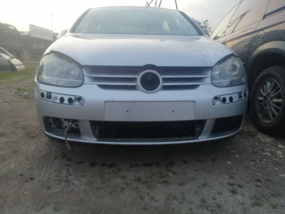 Volkswagen Golf 5 /Голф 5 2.0 140к.с. 2004г. на части