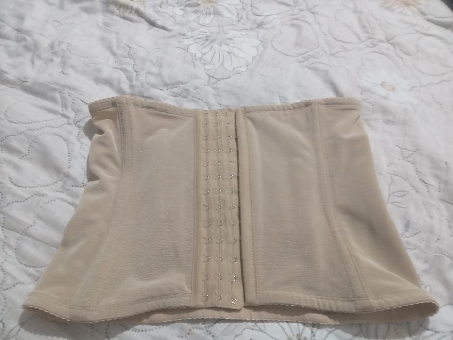 Продаётся фирменный корсет