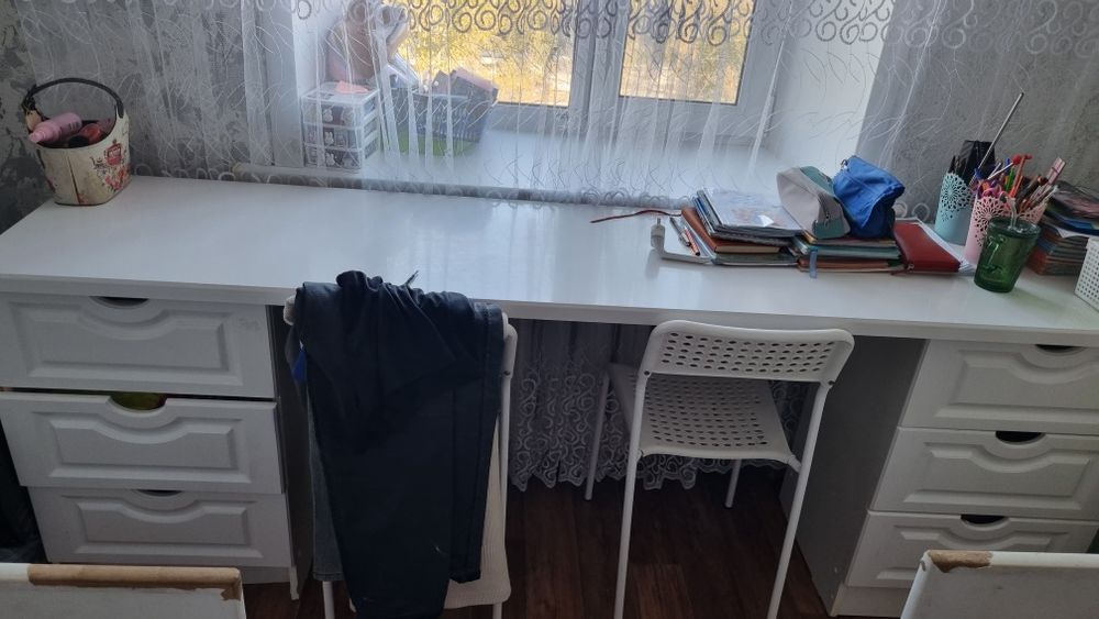 Продам стол ученический для двоих