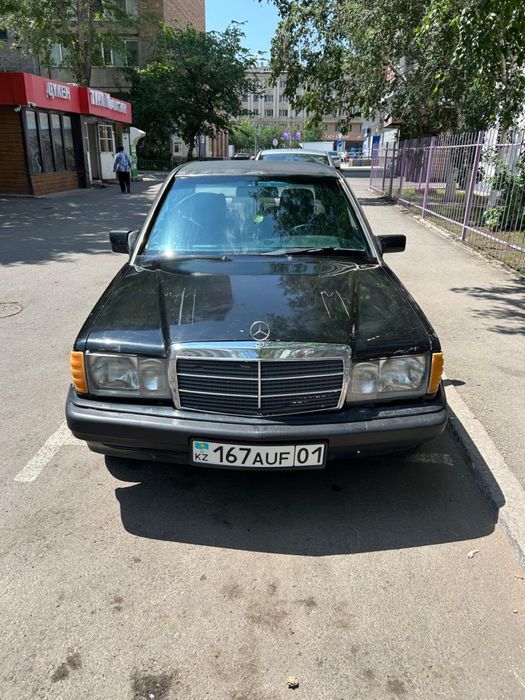 Mercedes-Benz 190