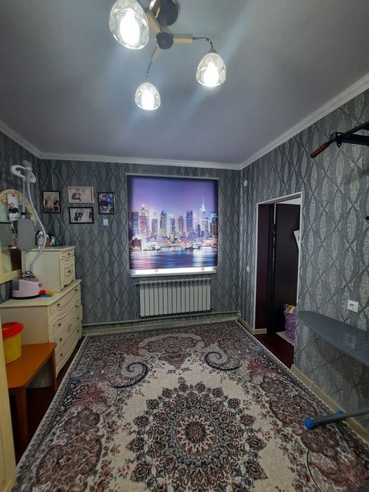 Үй сатылады. Жері 10 соттық.