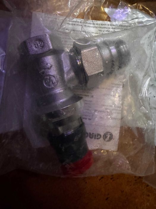 Robinet GIACOMINI R401DBX033 1/2" cu opțiune termostatică și echilibrare dinamică a debitului