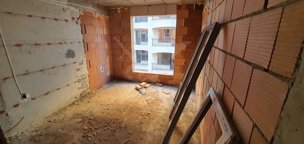 Продава се Тристаен апартамент в Пловдив, Христо Смирненски - 110 кв.м за 1036 €/кв.м - Снимка #1