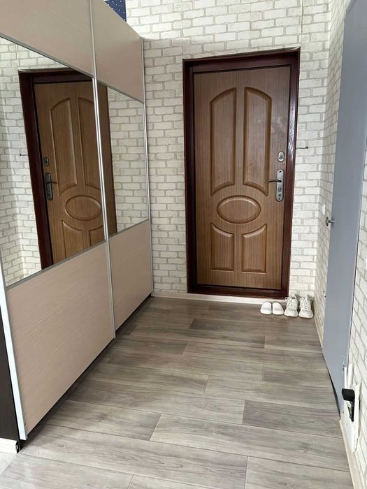 Продам однокомнатную Аэропорт