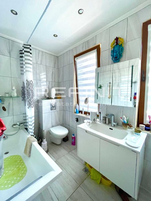 Продава се Двустаен апартамент в Бургас, Сарафово - 104 кв.м за 1635 €/кв.м - Снимка #19